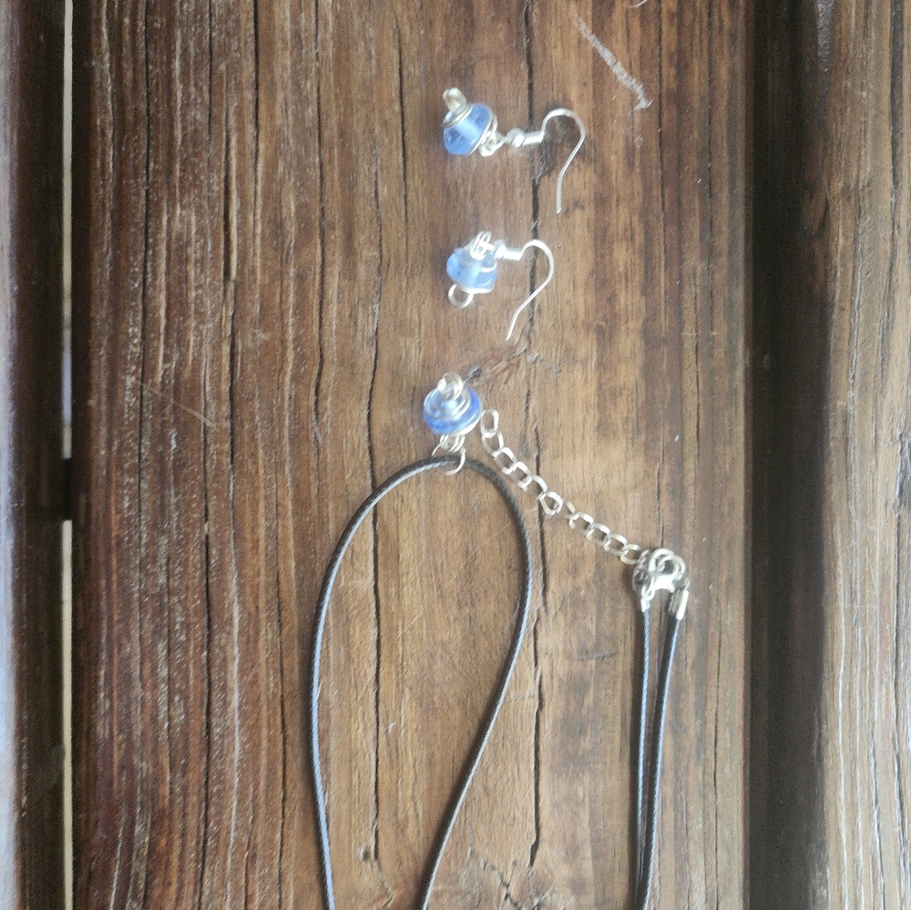 handmade blue earring and necklace set